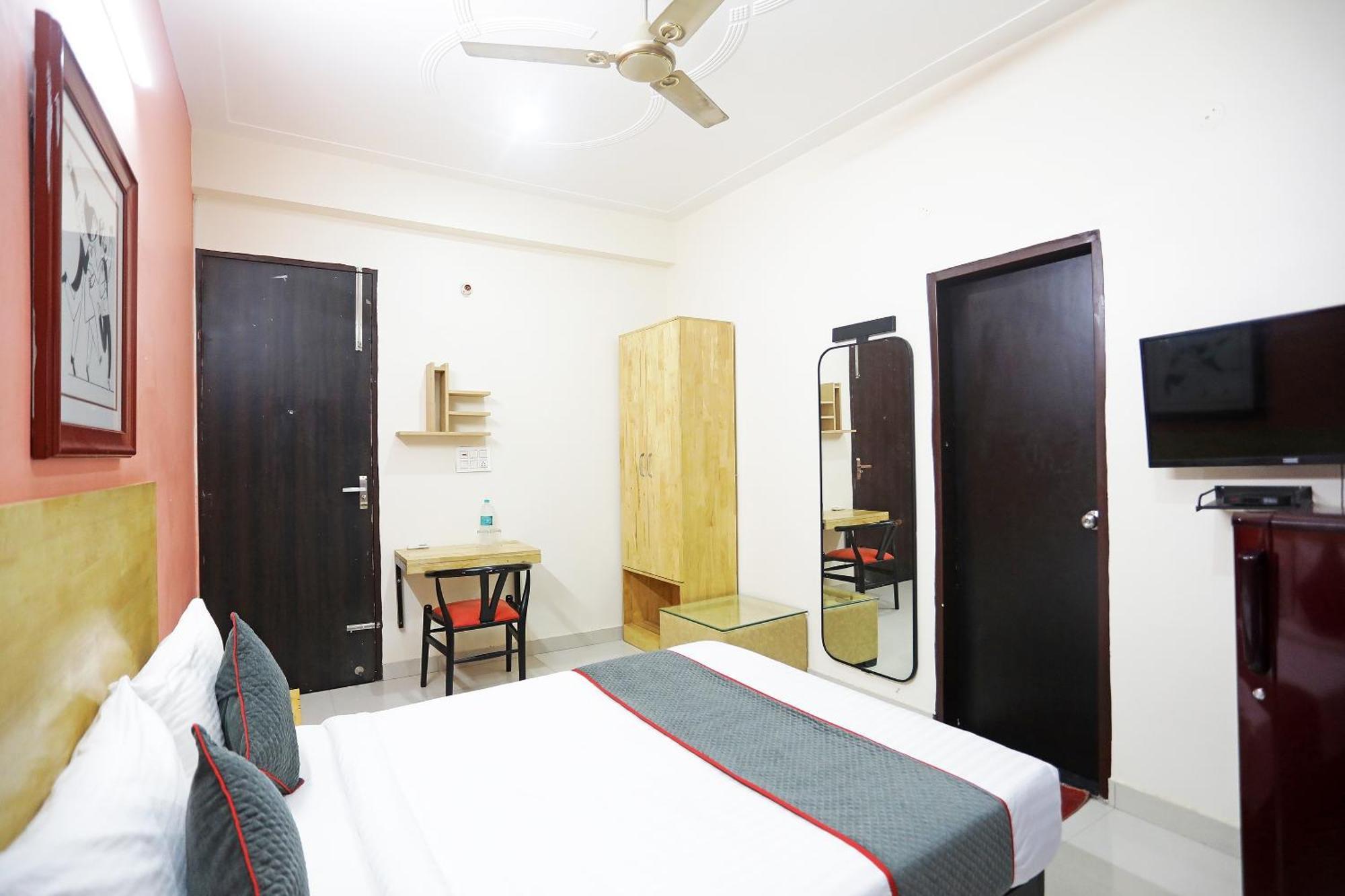 Super Townhouse Cloud Bay, Near Genpact, Sector-69,